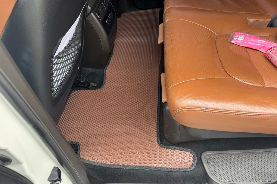 Toyota Land Cruiser 200 2007–2021 Rubberen automatten Carsuit (2007-2012, bruin) Foto 3