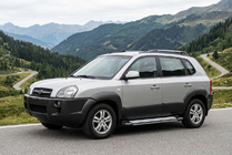 Hyundai Tucson JM 2004– Rainbow zijtreden (set van 2, aluminium) foto 1