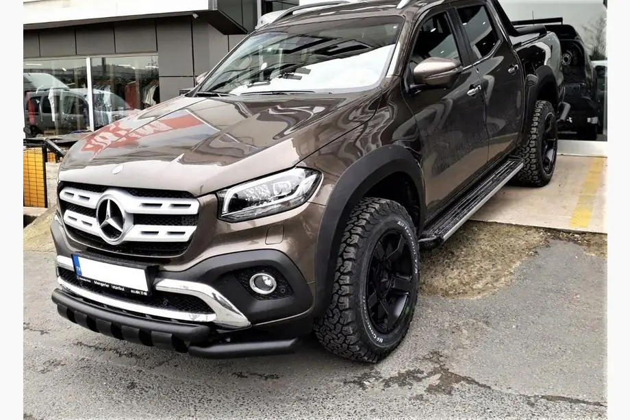 Mercedes X-klasse 2017–2020 Voorbullbar Gronder (zwart, 70 mm) Image