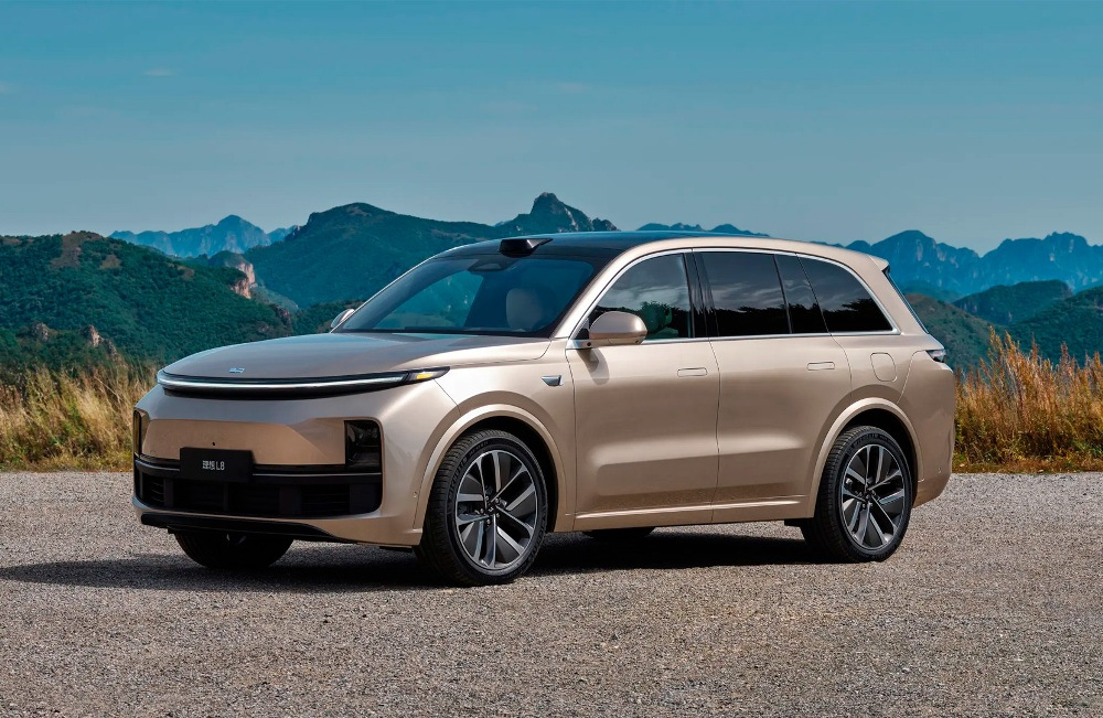 Review van de Li L8-crossover: specificaties, uitrusting en foto’s