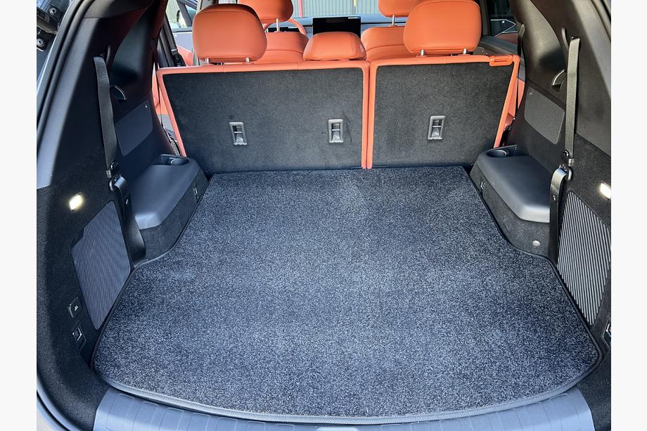 BYD Tang L 2025– Premium textiele bagageruimtemat (7-zits, met neergeklapte 3e zitrij, zwart) Foto 1