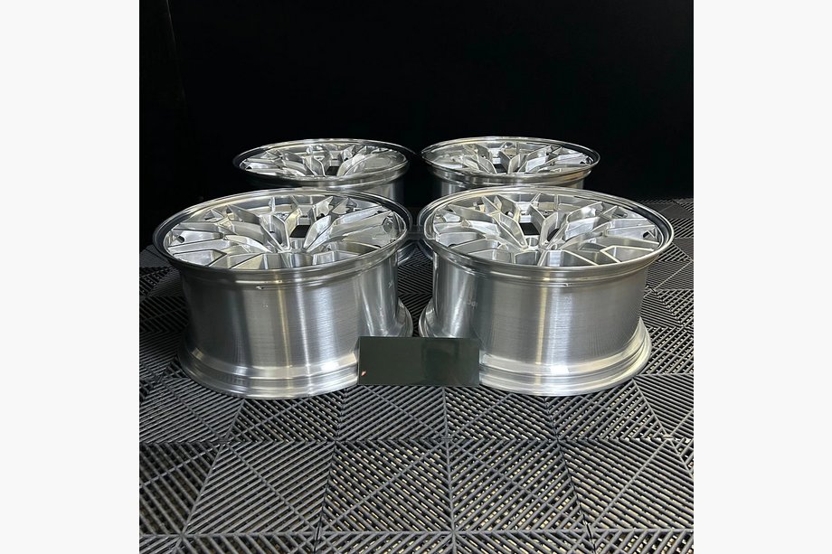 BMW 4-serie G22/23/26 2020– OEM gesmede velgen R20 V6 (4 stuks) Foto 10