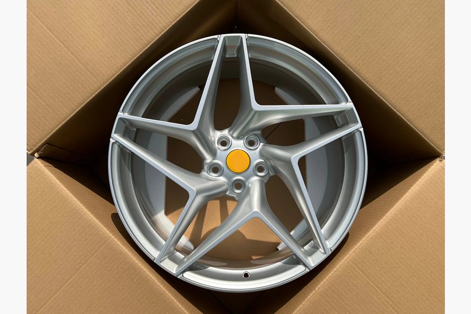Ferrari 458 Italia 2009–2015 Gesmede OEM velgen R20 R21 V2 (4 stuks) Image