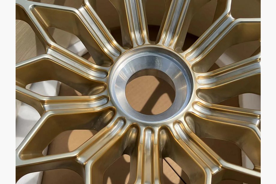 Lamborghini Huracan 2014– Gesmede OEM velgen R20 V2 (4 stuks) Foto 7