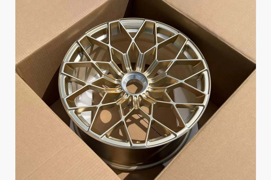 Lamborghini Huracan 2014– Gesmede OEM velgen R20 V2 (4 stuks) Foto 2