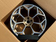 Lamborghini Urus 2018– OEM gesmede velgen R24 (4 stuks) foto 11