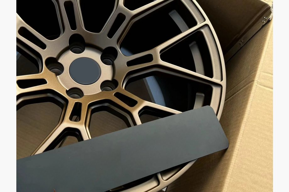 Lamborghini Huracan 2014– Gesmede OEM velgen R19 V1 (4 stuks) Foto 10