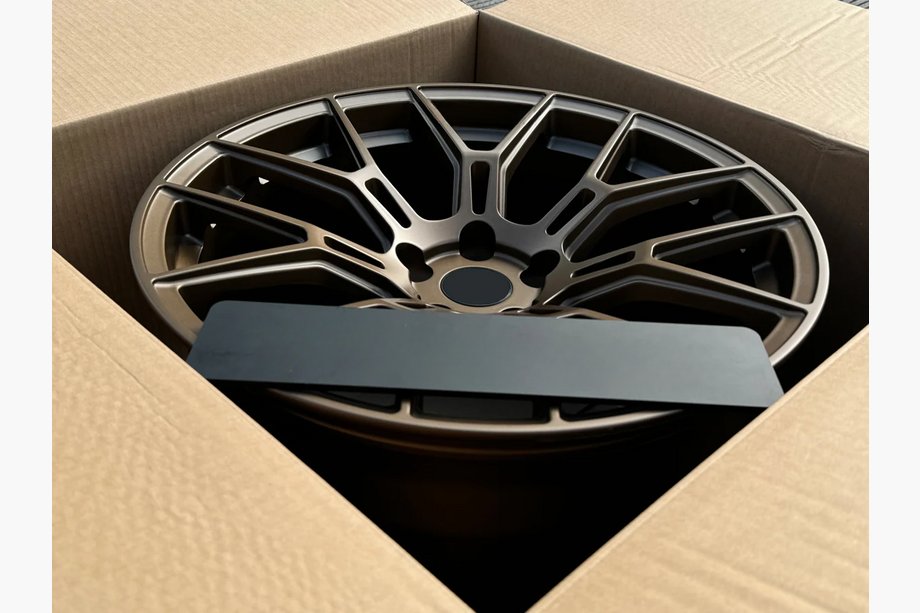 Lamborghini Huracan 2014– Gesmede OEM velgen R19 V1 (4 stuks) Foto 6
