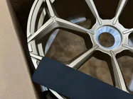 Lamborghini Aventador 2011–2022 Gesmede OEM velgen R20/R21 V8 (4 stuks) foto 9