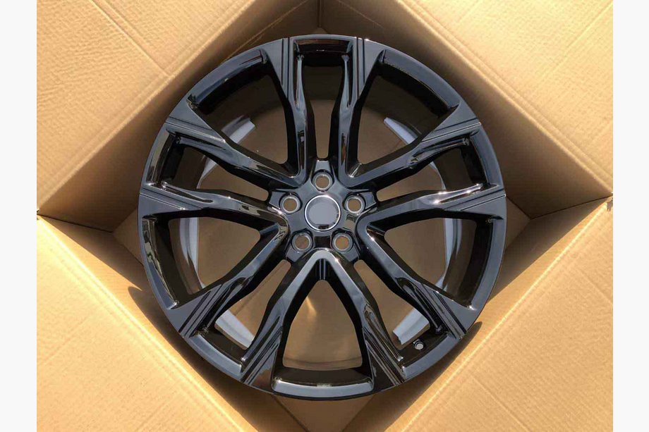 Range Rover Sport 2022– Gesmede OEM R24 V5 velgen (4 stuks) Image