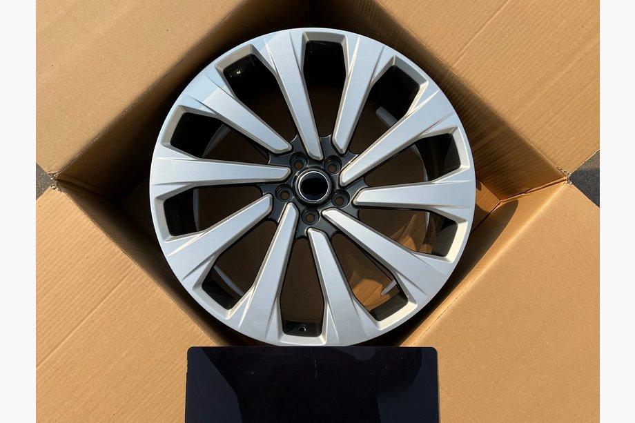 Range Rover V L460 2021– OEM gesmede velgen R23 R24 V2 (4 stuks) Image