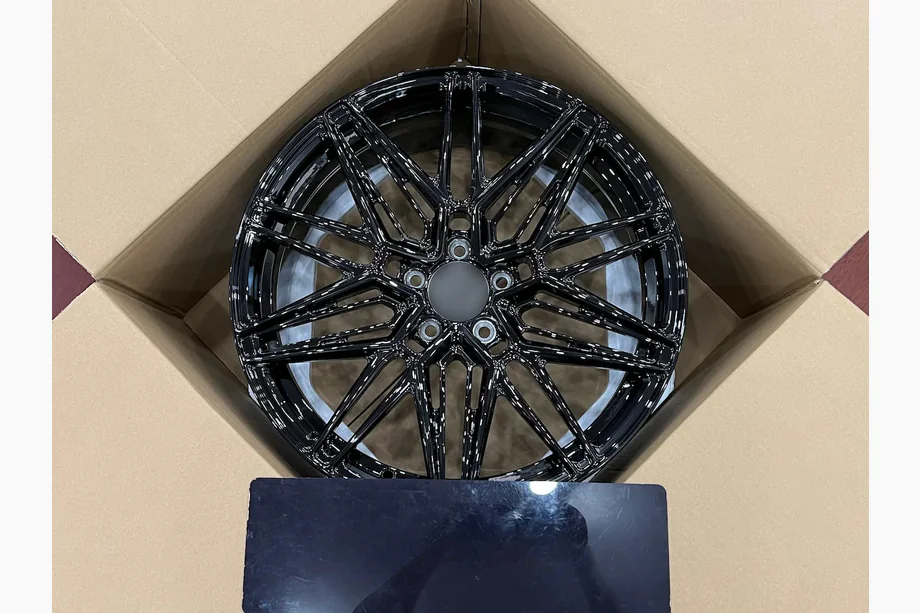 Mercedes C-klasse W204 2007–2015 Gesmede OEM velgen R19 (4 stuks) Image