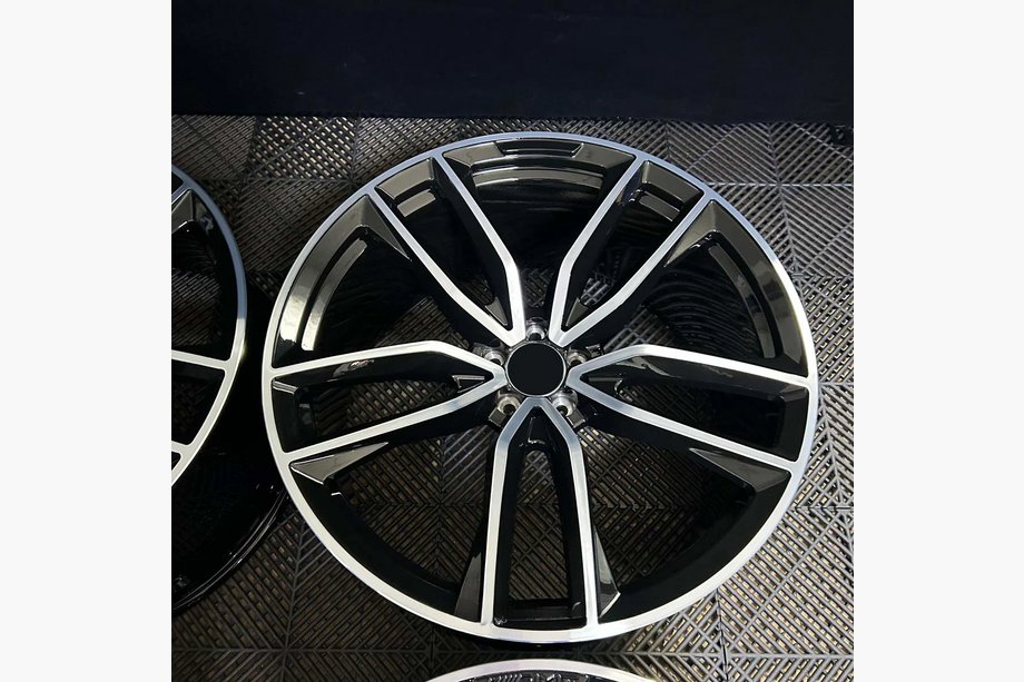 Mercedes GLS X167 2019– Gesmede velgen OEM R23 V5 (4 stuks) Image