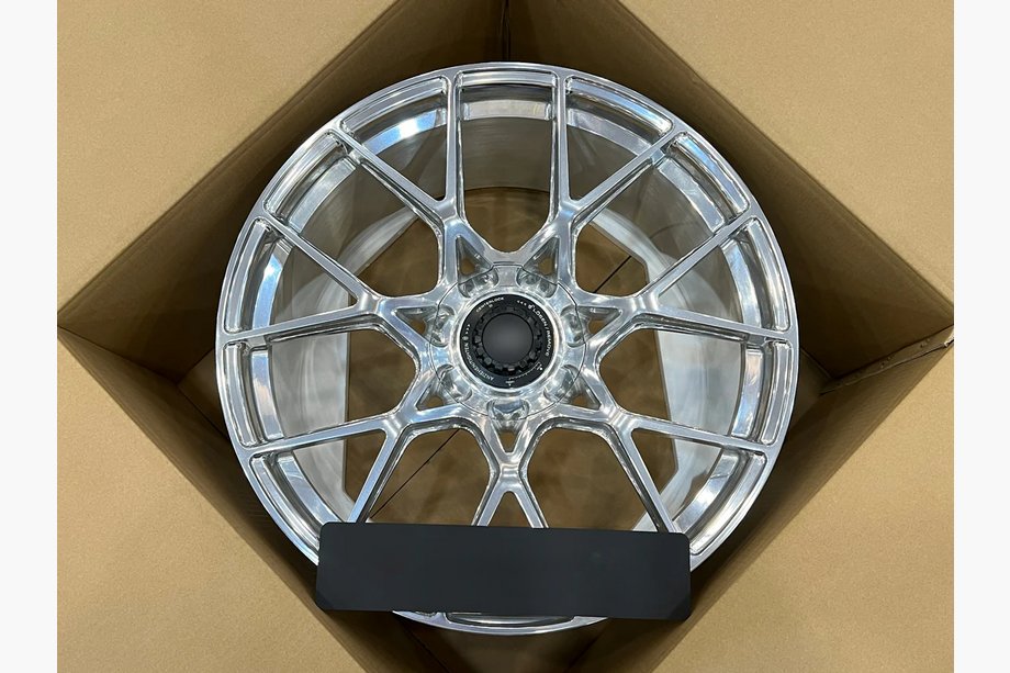 Porsche 911 (992) 2018– Gesmede OEM velgen R20 R21 V16 (4 stuks) Image