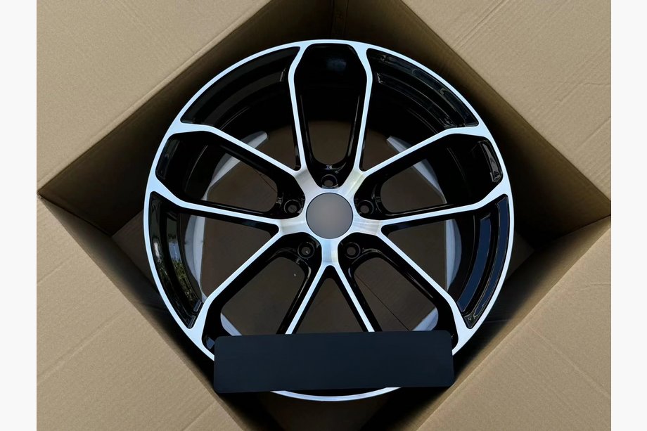 Porsche Cayenne 2018– Gesmede velgen OEM R21 V2 (4 stuks) Image