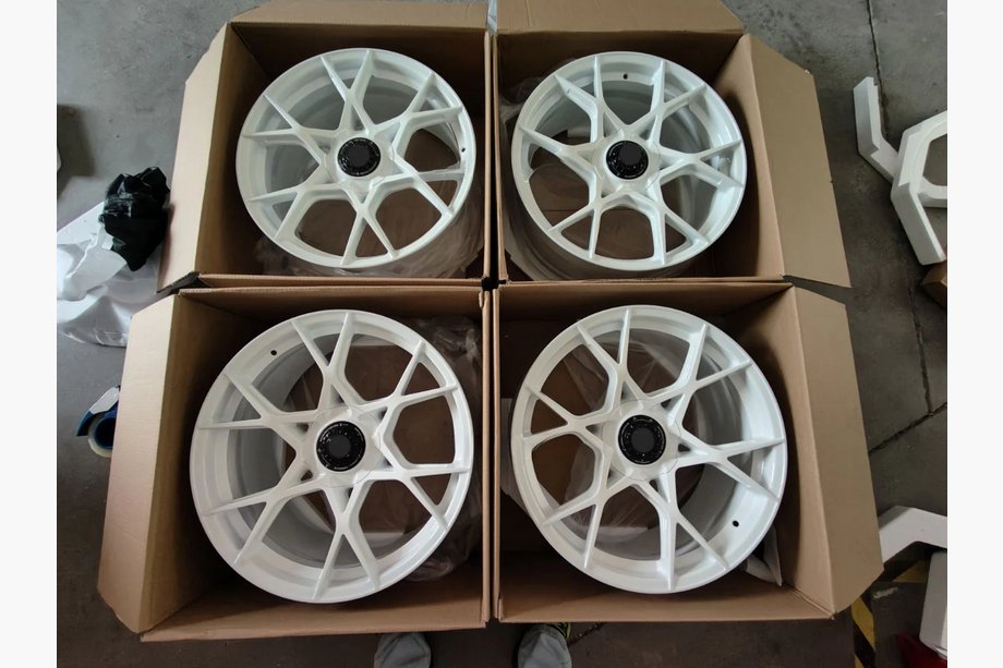 Porsche Boxster/Cayman 982 (718) 2016– Gesmede velgen OEM R20 V4 (4 stuks) Foto 7