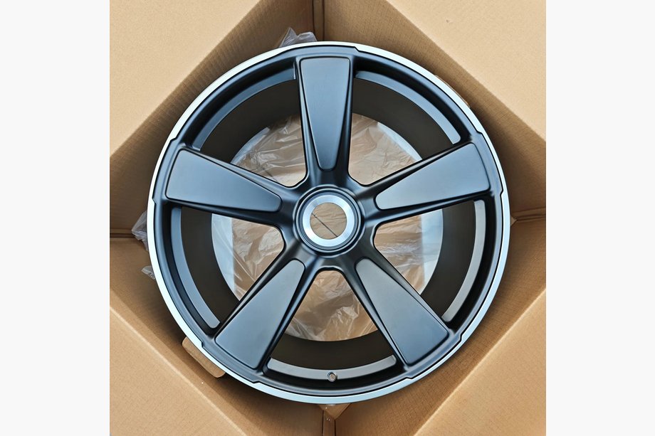 Porsche 911 (992) 2018– OEM gesmede velgen R20 R21 V37 (set van 4 stuks) Image