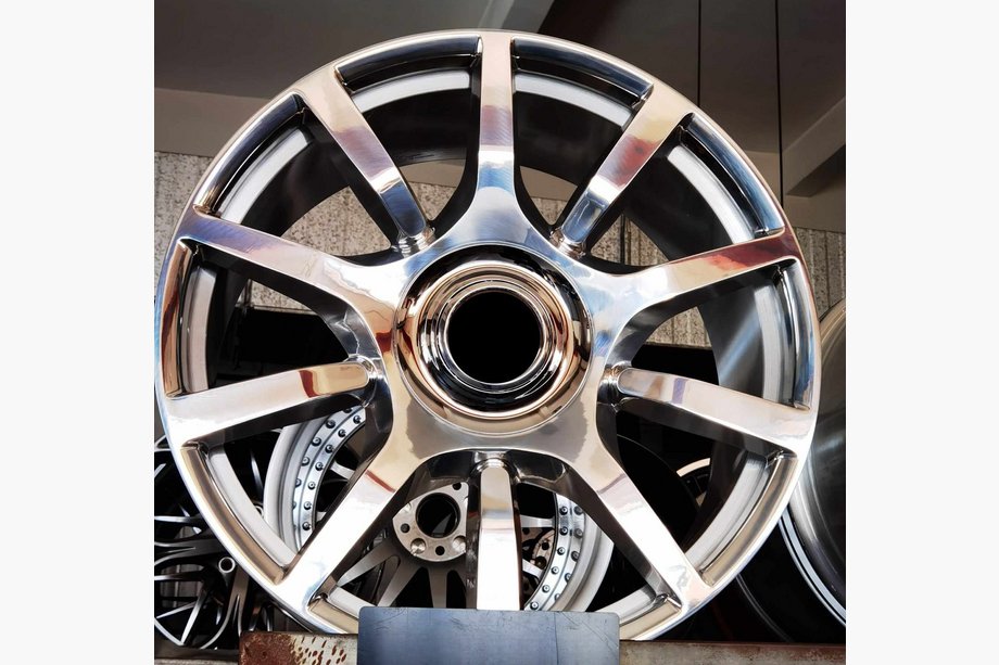 Rolls-Royce Cullinan 2018– Gesmede velgen OEM R24 V2 (4 st.) Image