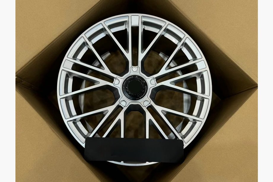 Porsche Panamera 2023– Gesmede OEM-velgen R21 V8 (4 stuks) Image