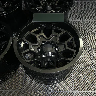 Gesmede velgen OEM R17 (4 stuks) Toyota Hilux 2015– foto 2