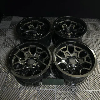 Gesmede velgen OEM R17 (4 stuks) Toyota Hilux 2015– foto 4