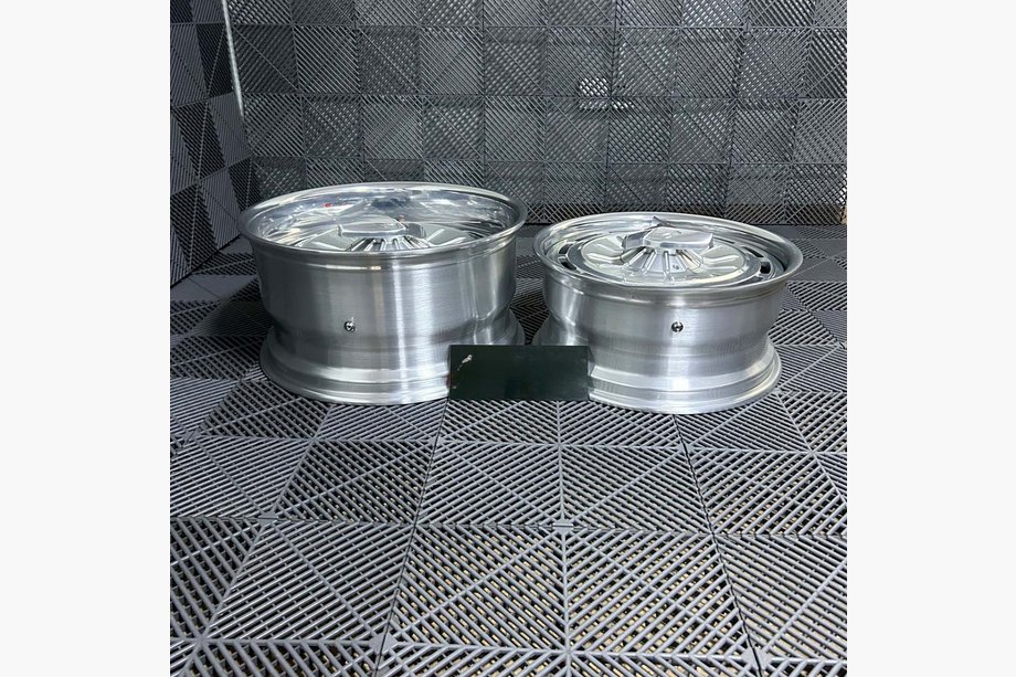 Chevrolet Impala 1961–1964 Gesmede OEM-velgen R18 R20 (4 stuks) Foto 4