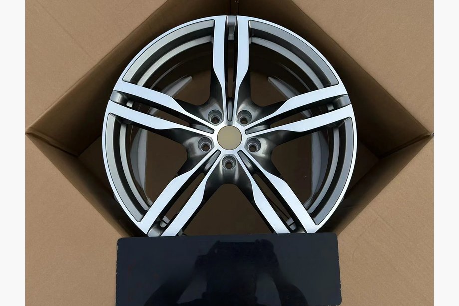 Ferrari Portofino Gesmede OEM velgen R20 (4 st.) Image