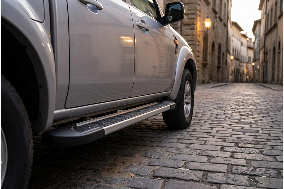 Mazda BT-50 2007–2012 Zijtreden RedLine V1 (2 stuks, aluminium) Image