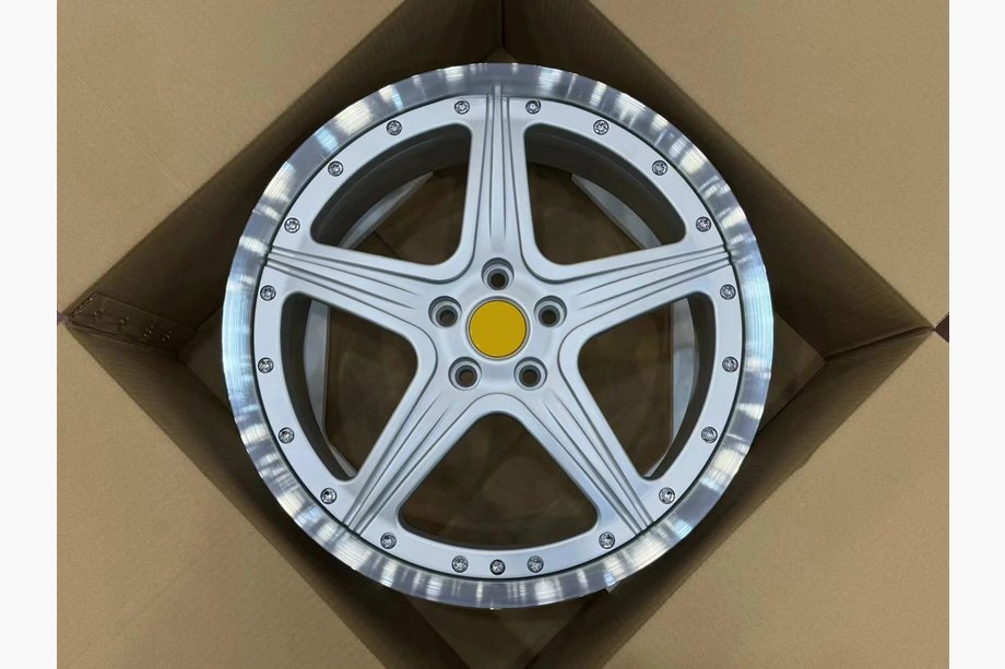 Lexus LFA 2010–2013 Gesmede OEM-velgen R20 V3 (4 stuks) Image