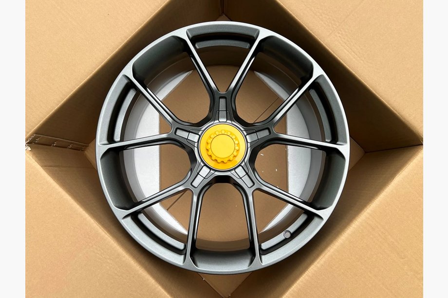McLaren 720S Gesmede OEM-velgen R19 R20 V2 (4 stuks) Image