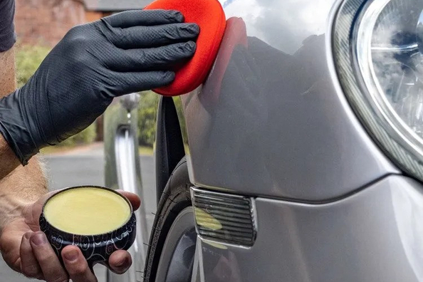 Zo kies je autowax: gegarandeerde glans en bescherming