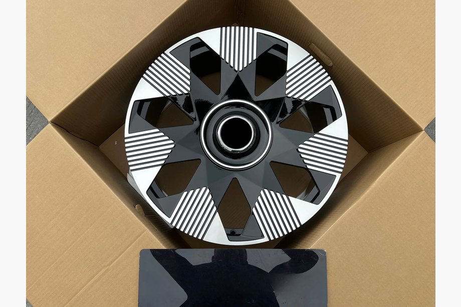 Rolls-Royce Spectre 2023– Gesmede OEM velgen R22 (4 stuks) Image