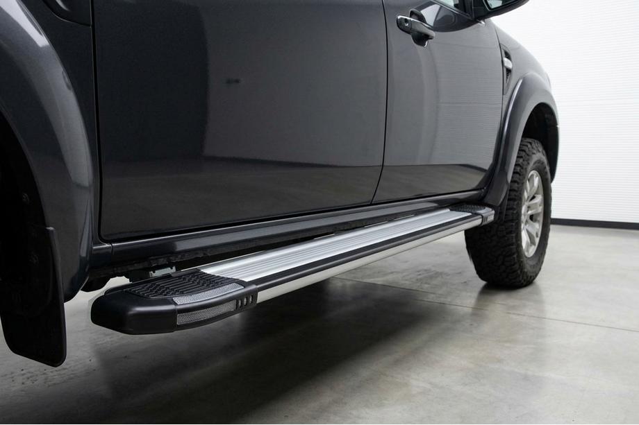 Mazda BT-50 2007–2012 Rainbow zijtreden (set van 2, aluminium) Image