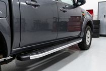 Mazda BT-50 2007–2012 Side steps Fullmond (2 stuks, aluminium) foto 1