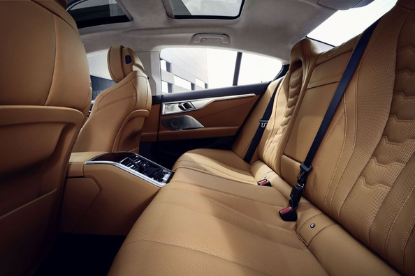 Review BMW 8 Gran Coupe M850i (G16): Sportieve gran turismo met V8-vermogen Foto 6