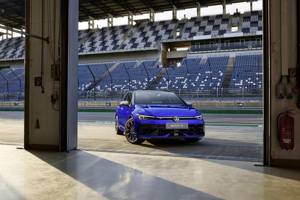 Volkswagen Golf R 2025-review: facelift van de hot hatch