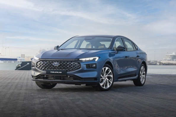 Ford Taurus achtste generatie: review van de comfortabele sedan Foto 2
