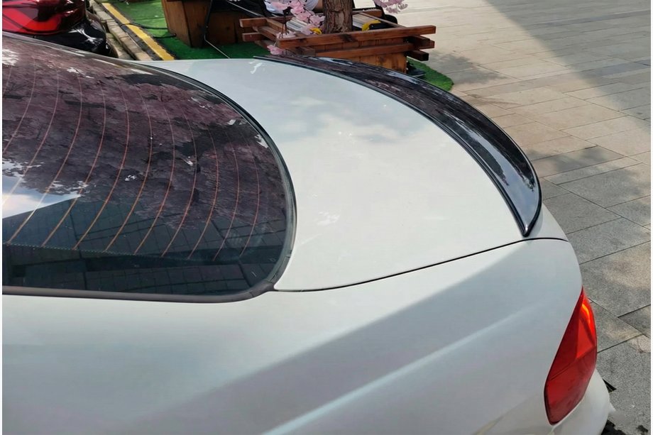BMW 3-serie E90/E91 2005–2011 MP-Style spoiler (voor E90, hoogglans zwart) Image