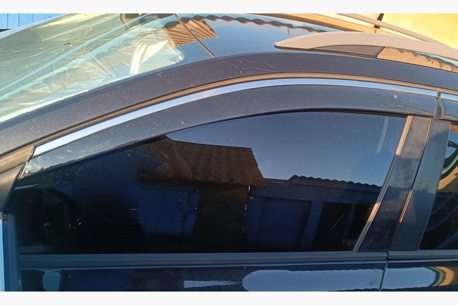 Skoda Octavia IV A8 2020– Windschermen met chromen sierlijst Niken Luxury (SW, 4 stuks) Foto 4