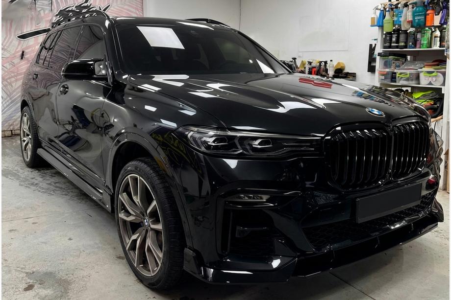 BMW X7 G07 2019– Frontlip voorbumper Paradigm Black Knight V2 (2018-2022, M-Sport) Image