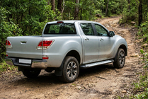 Mazda BT-50 2012– Zijtreden X5-type (2 stuks, aluminium) foto 1