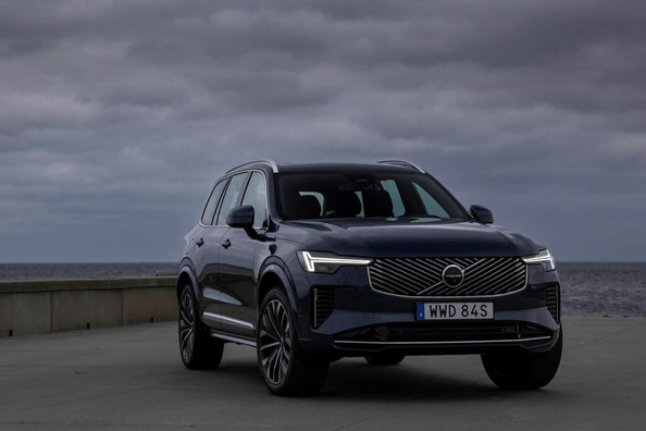 Volvo XC90 II (2024): Luxe gezins-SUV met hybride technologie Foto 1
