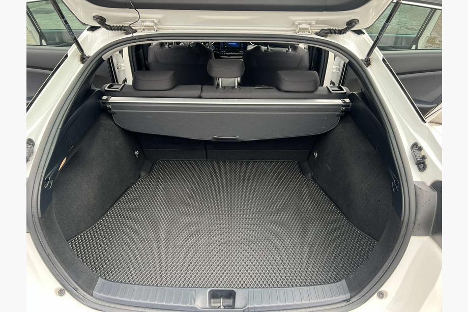 Toyota Prius 2015–2022 EVA kofferbakmat (LB, zwart) Image