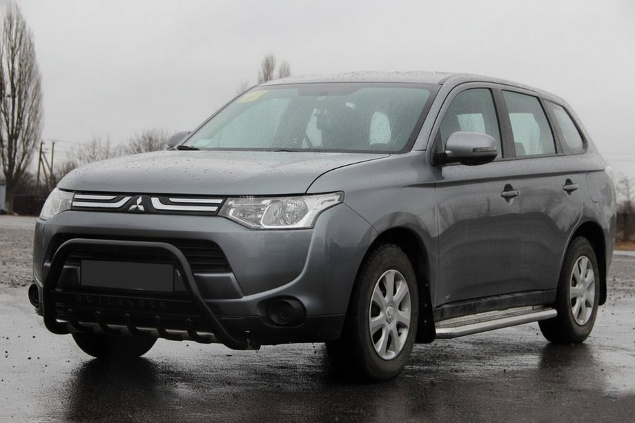 Mitsubishi Outlander 2012–2021 Bullbar WT004 Black (RVS) Image