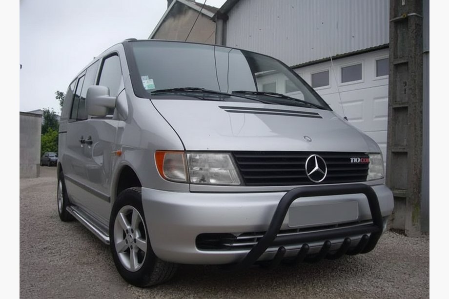 Mercedes Vito W638 1996–2003 Bullbar WT003 Black (RVS) Image