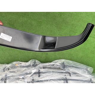 Outlet: Voorlip spoiler DPT (met vinnen, voor M5 Hamann, hoogglans zwart) foto 2