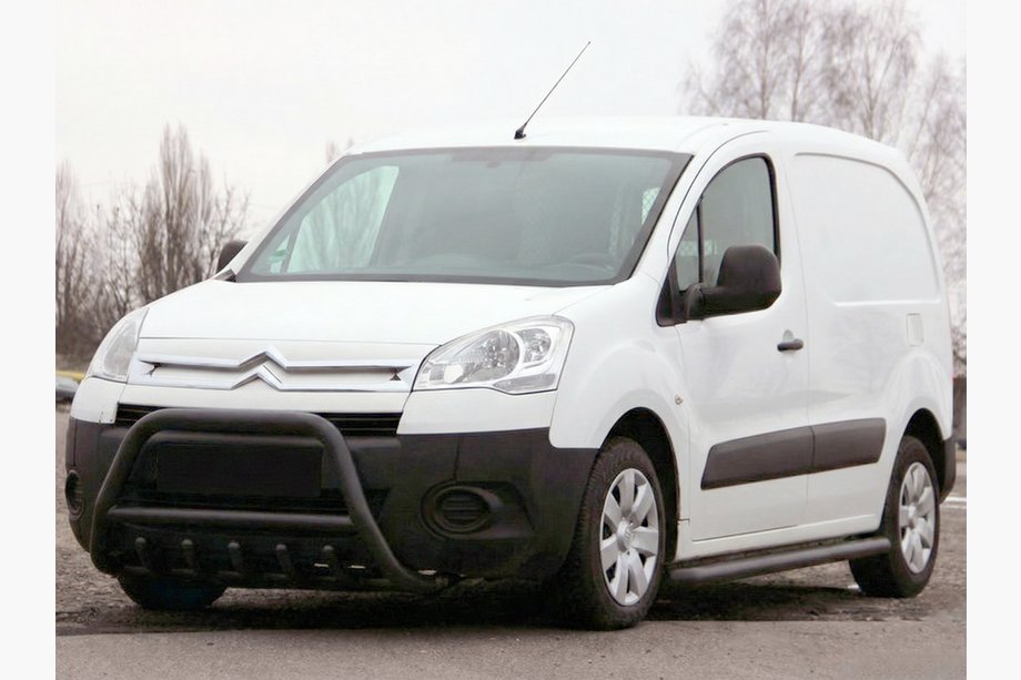 Peugeot Partner Tepee 2008–2018 Bullbar WT003 Black (RVS) Image