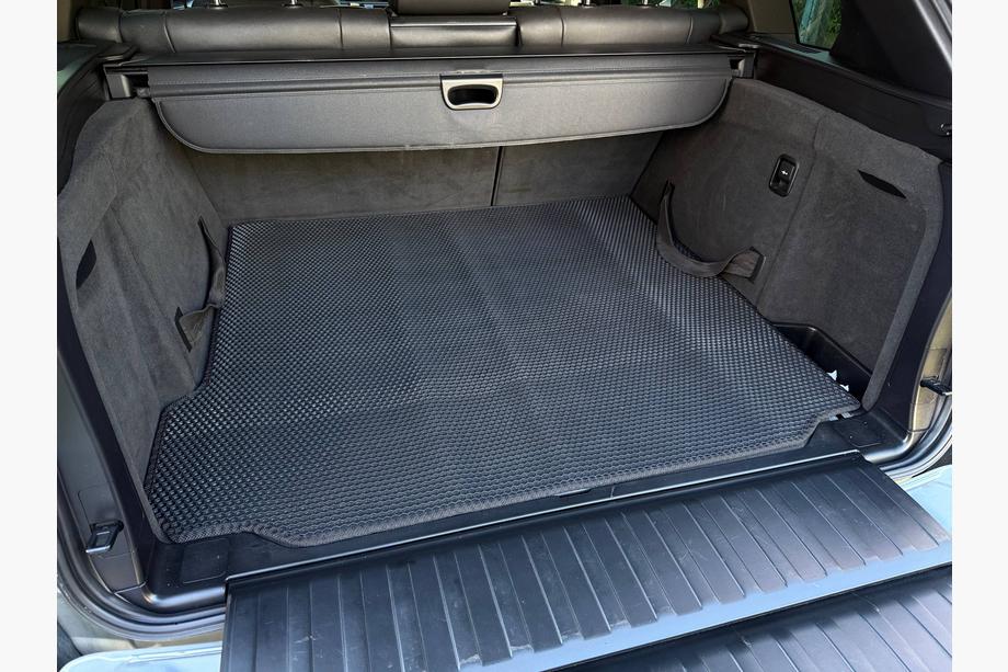 BMW X5 E70 2007–2013 Rubberen kofferbakmat Carsuit (zwart) Image