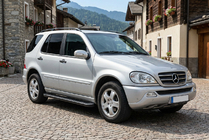 Mercedes ML W163 1997–2005 Allmond Black side steps (2 st., aluminium) foto 1