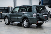 Mitsubishi Pajero Wagon IV 2006–2021 Side steps X5-type (set van 2, aluminium) foto 1